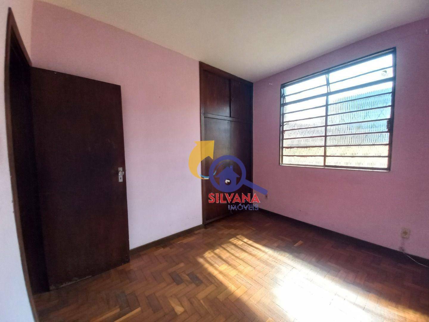 Casa à venda com 3 quartos, 260m² - Foto 22