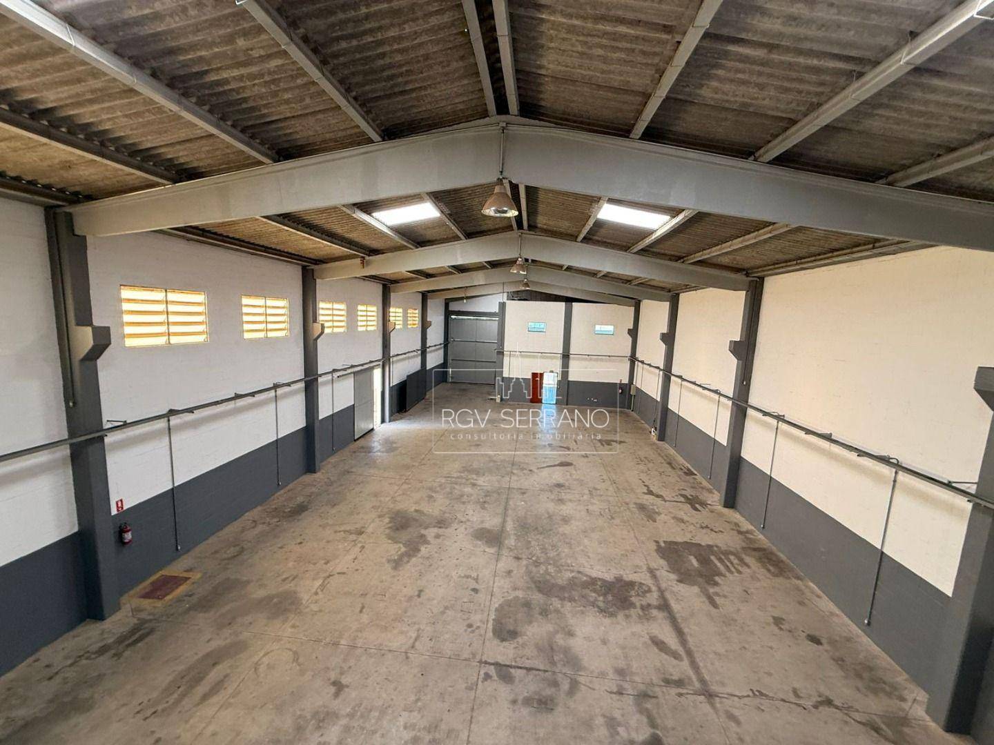 Depósito-Galpão, 780 m² - Foto 1