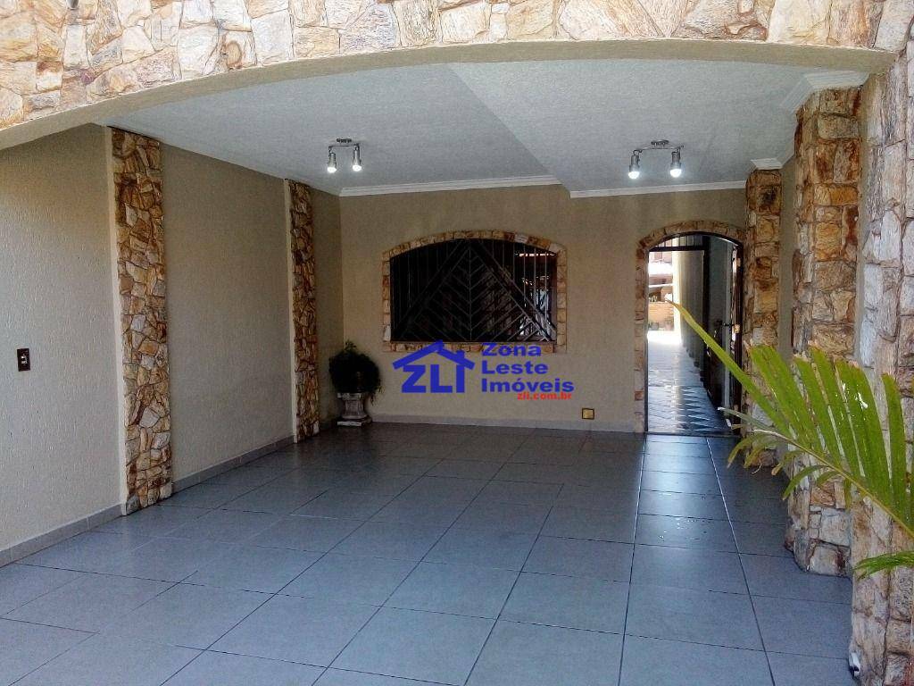Sobrado à venda com 3 quartos, 213m² - Foto 1
