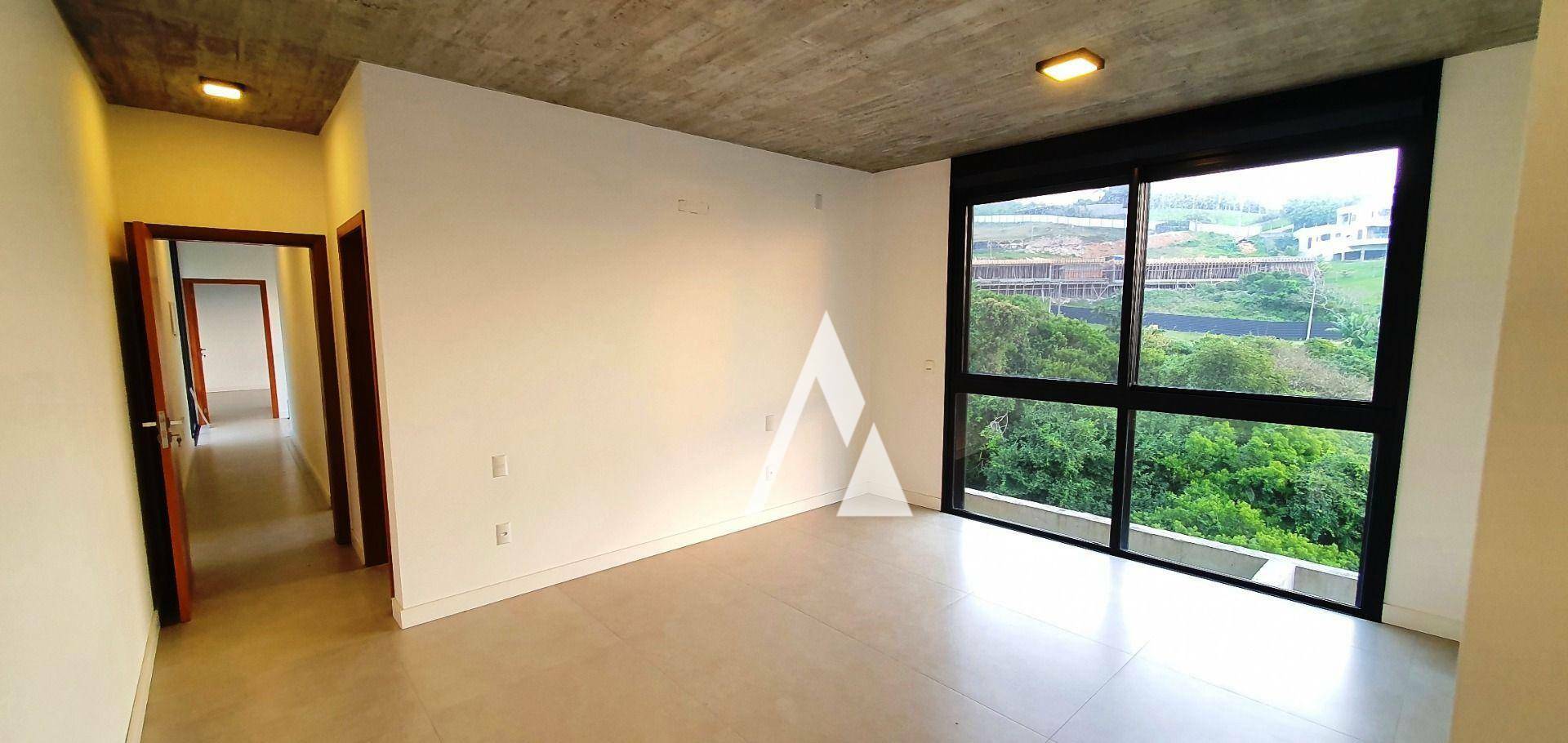 Casa à venda com 3 quartos, 240m² - Foto 15