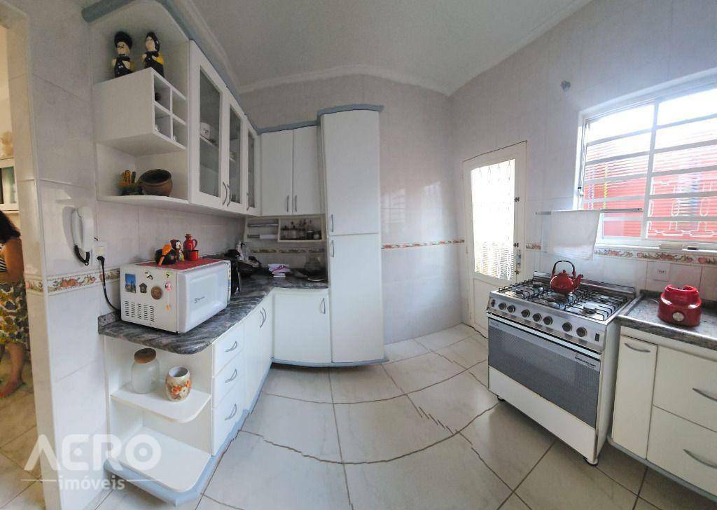 Casa à venda com 3 quartos, 160m² - Foto 10