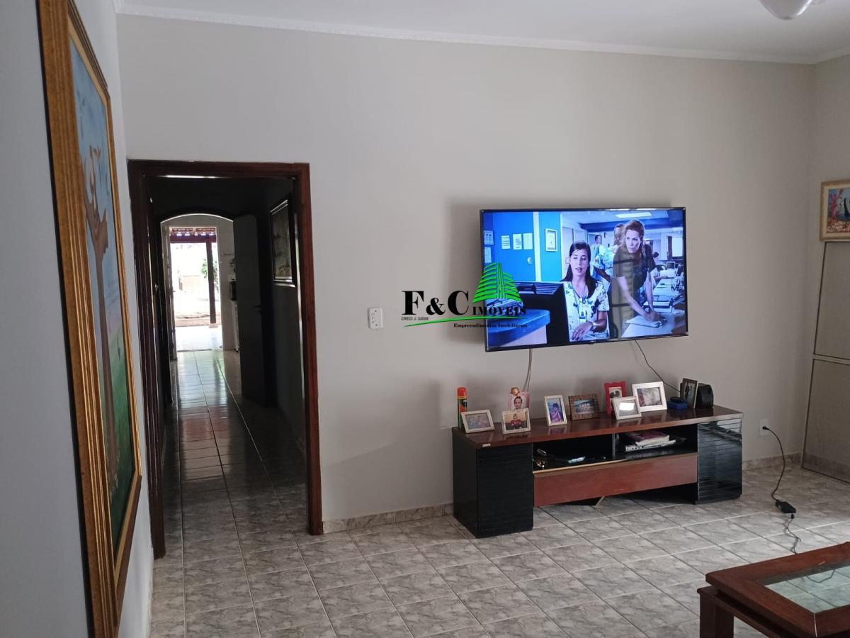 Fazenda à venda com 4 quartos, 1800m² - Foto 11