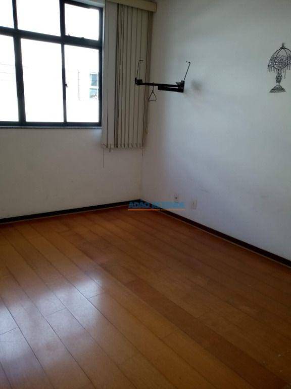 Apartamento à venda com 2 quartos, 60m² - Foto 7