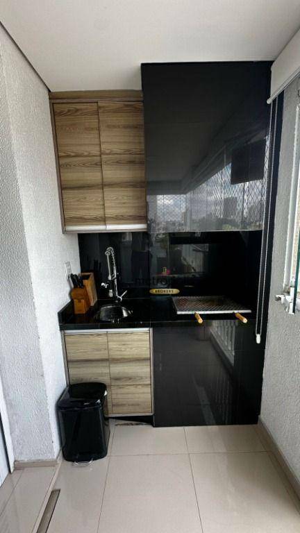 Apartamento à venda com 2 quartos, 72m² - Foto 10