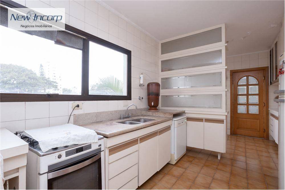 Apartamento à venda com 4 quartos, 204m² - Foto 25