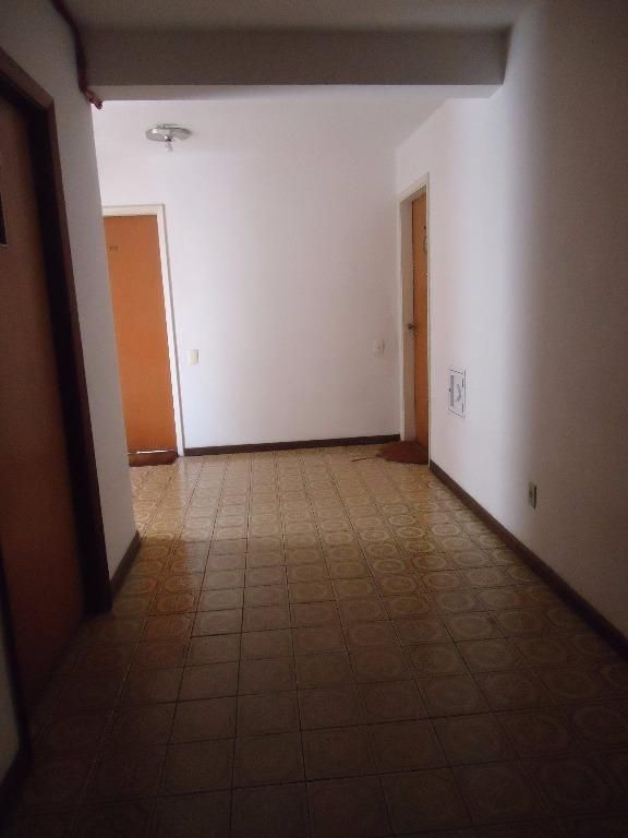 Apartamento à venda com 1 quarto, 44m² - Foto 8