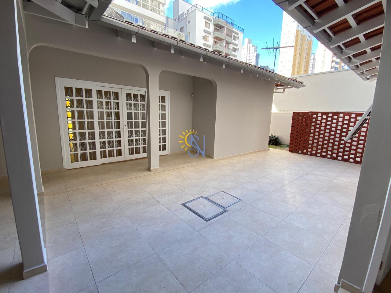 Casa para alugar com 3 quartos, 173m² - Foto 25