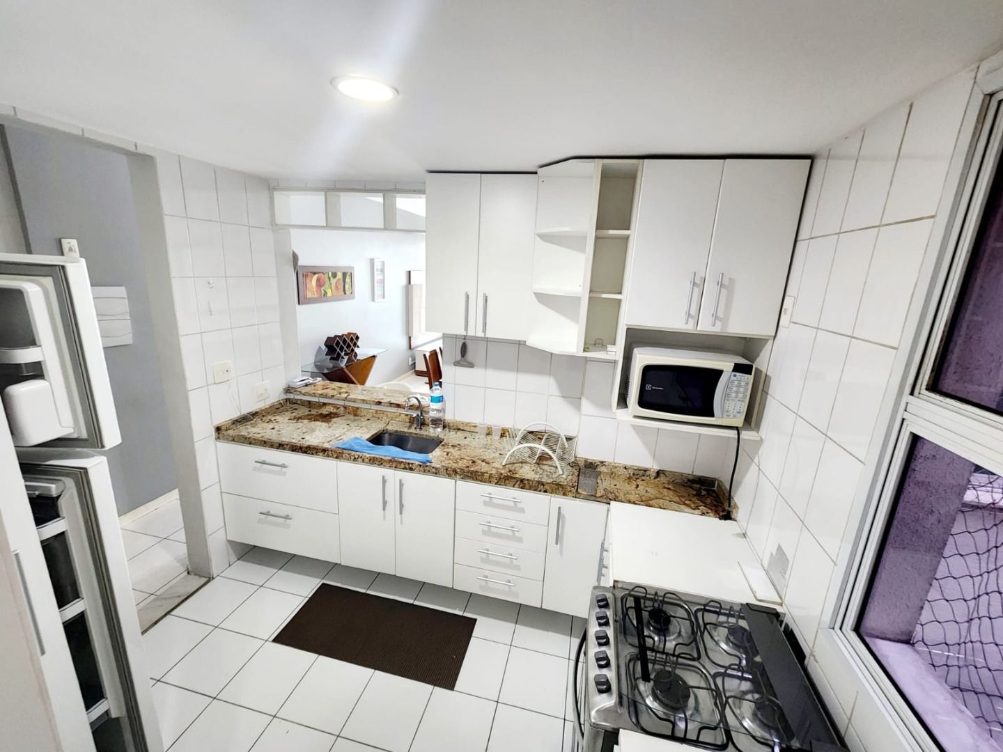 Apartamento à venda com 2 quartos, 83m² - Foto 2