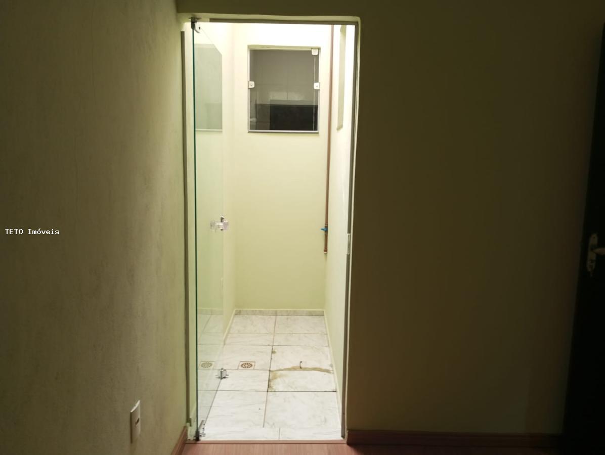 Casa para alugar com 3 quartos, 300m² - Foto 16