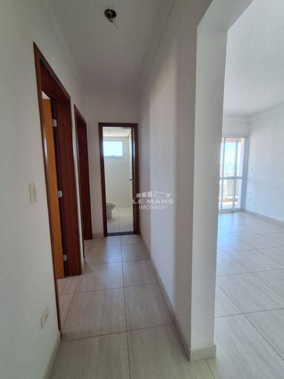 Apartamento à venda com 3 quartos, 98m² - Foto 3