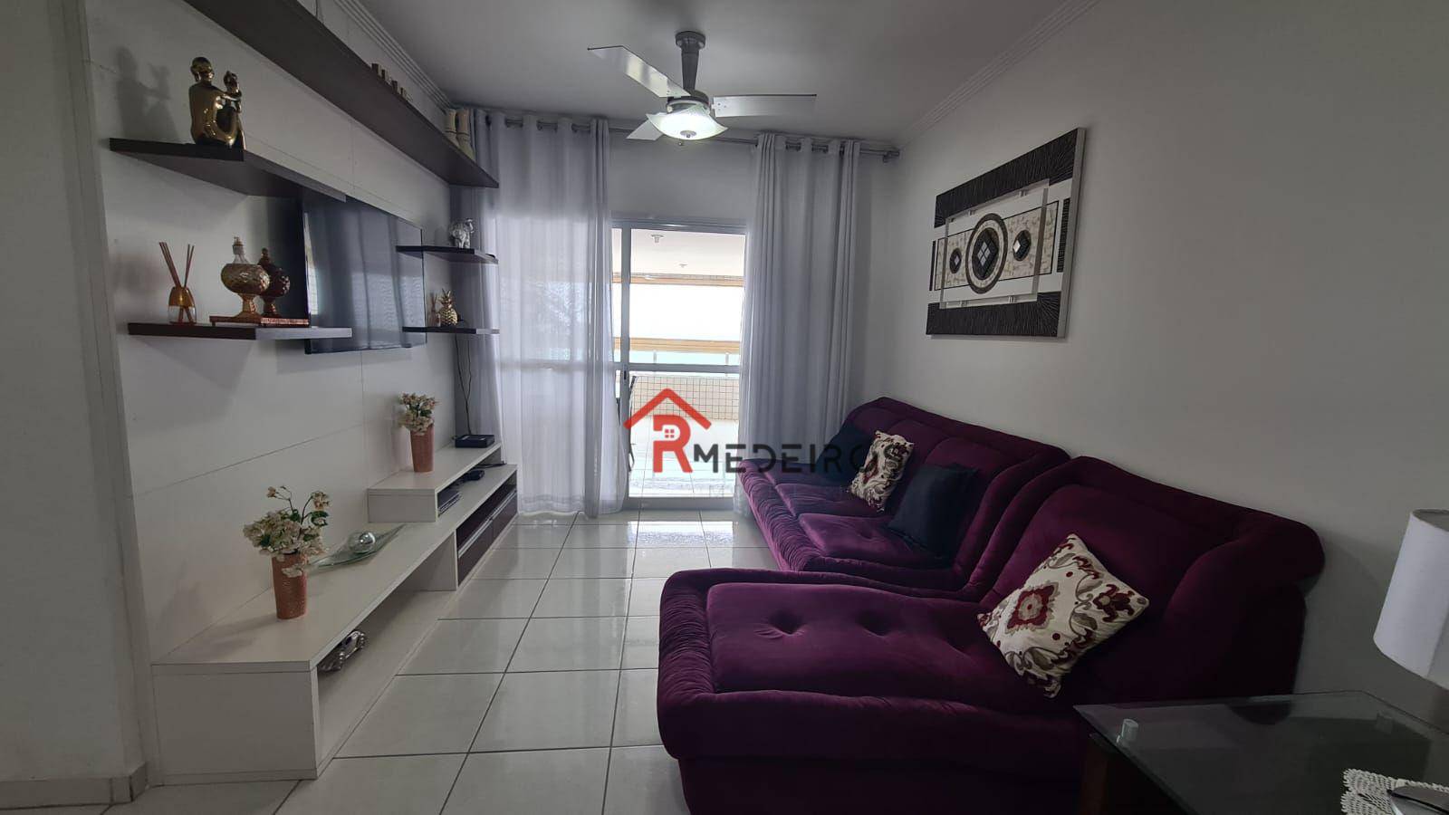 Apartamento à venda com 3 quartos, 155m² - Foto 2