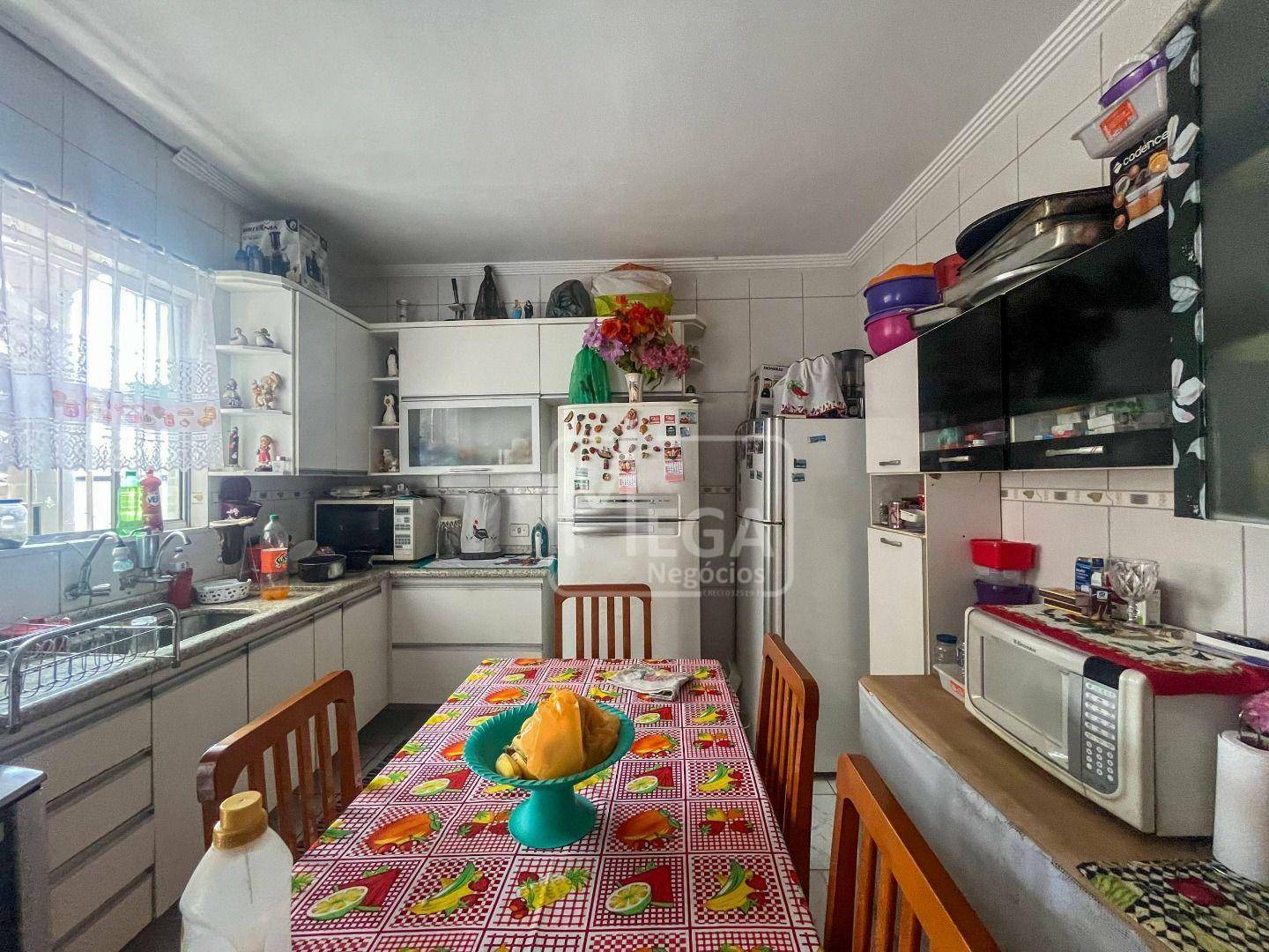 Casa, 3 quartos, 180 m² - Foto 1