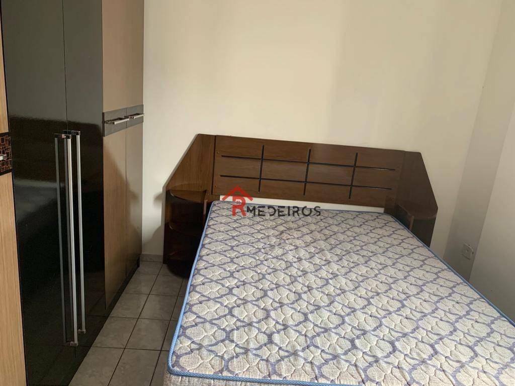 Apartamento à venda com 2 quartos, 60m² - Foto 7