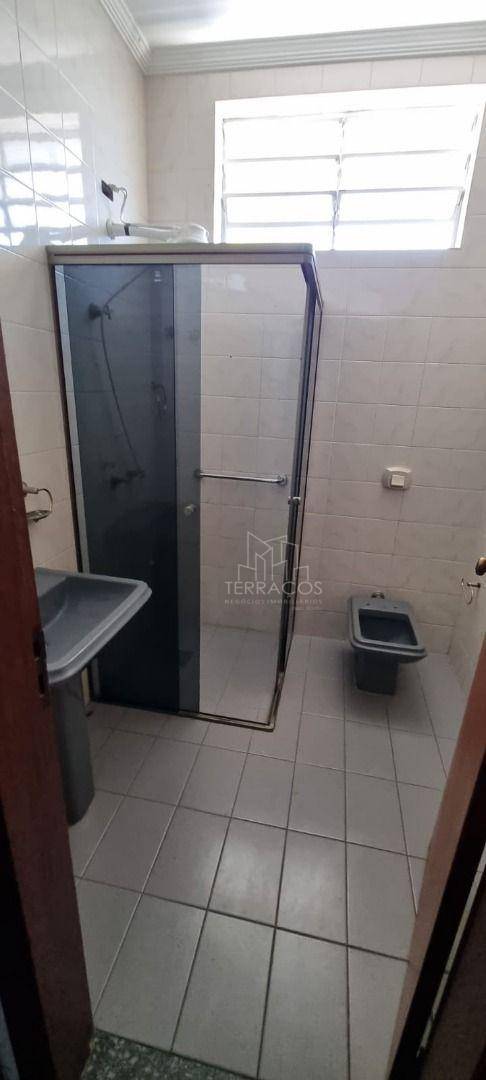 Sobrado à venda e aluguel com 4 quartos, 270m² - Foto 18