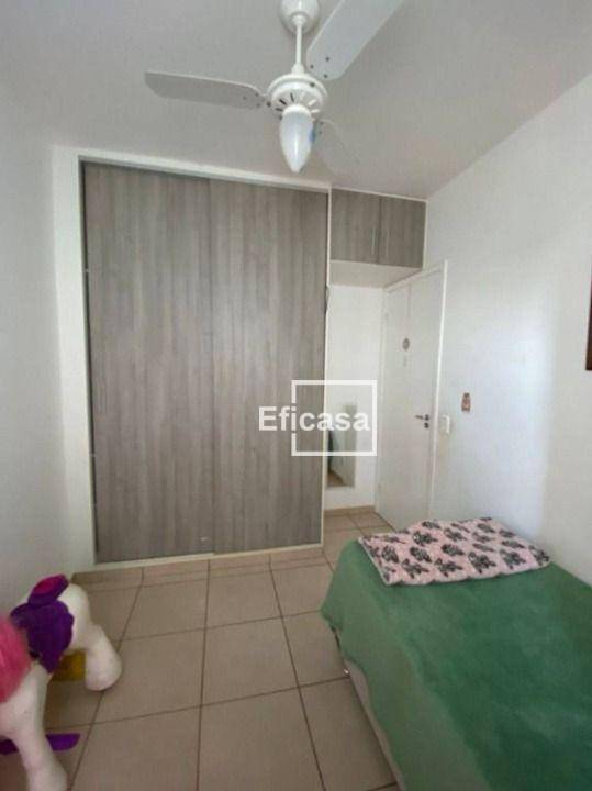 Apartamento à venda com 3 quartos, 75m² - Foto 1