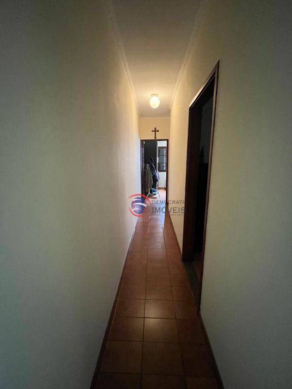 Sobrado à venda com 3 quartos, 187m² - Foto 9