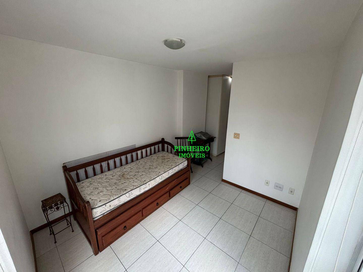 Apartamento à venda com 2 quartos, 68m² - Foto 6