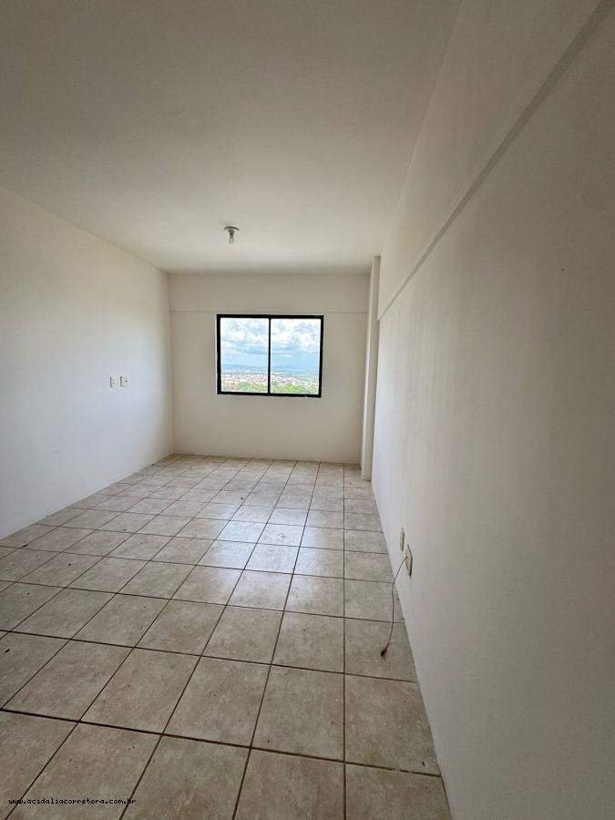 Apartamento para alugar com 2 quartos, 65m² - Foto 21