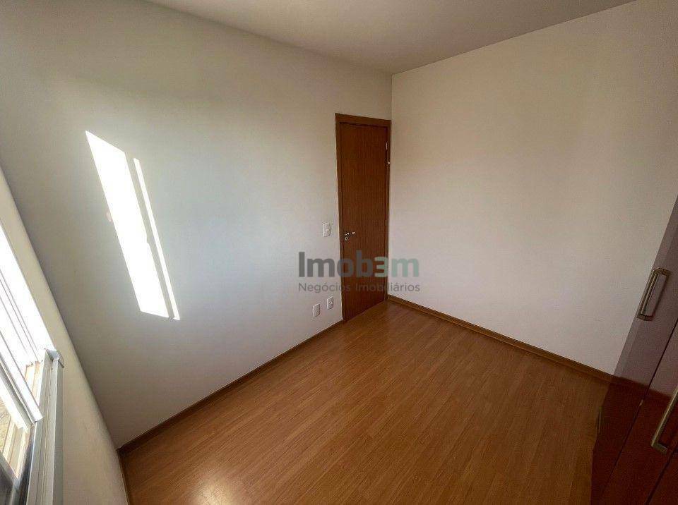 Apartamento para alugar com 2 quartos, 40m² - Foto 12