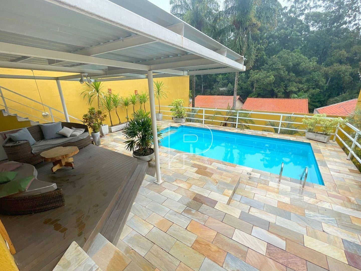 Casa de Condomínio à venda com 4 quartos, 300m² - Foto 1