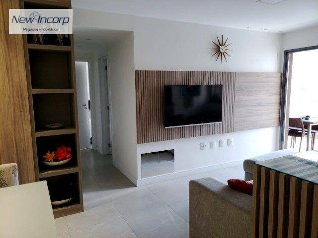 Apartamento à venda com 2 quartos, 71m² - Foto 2