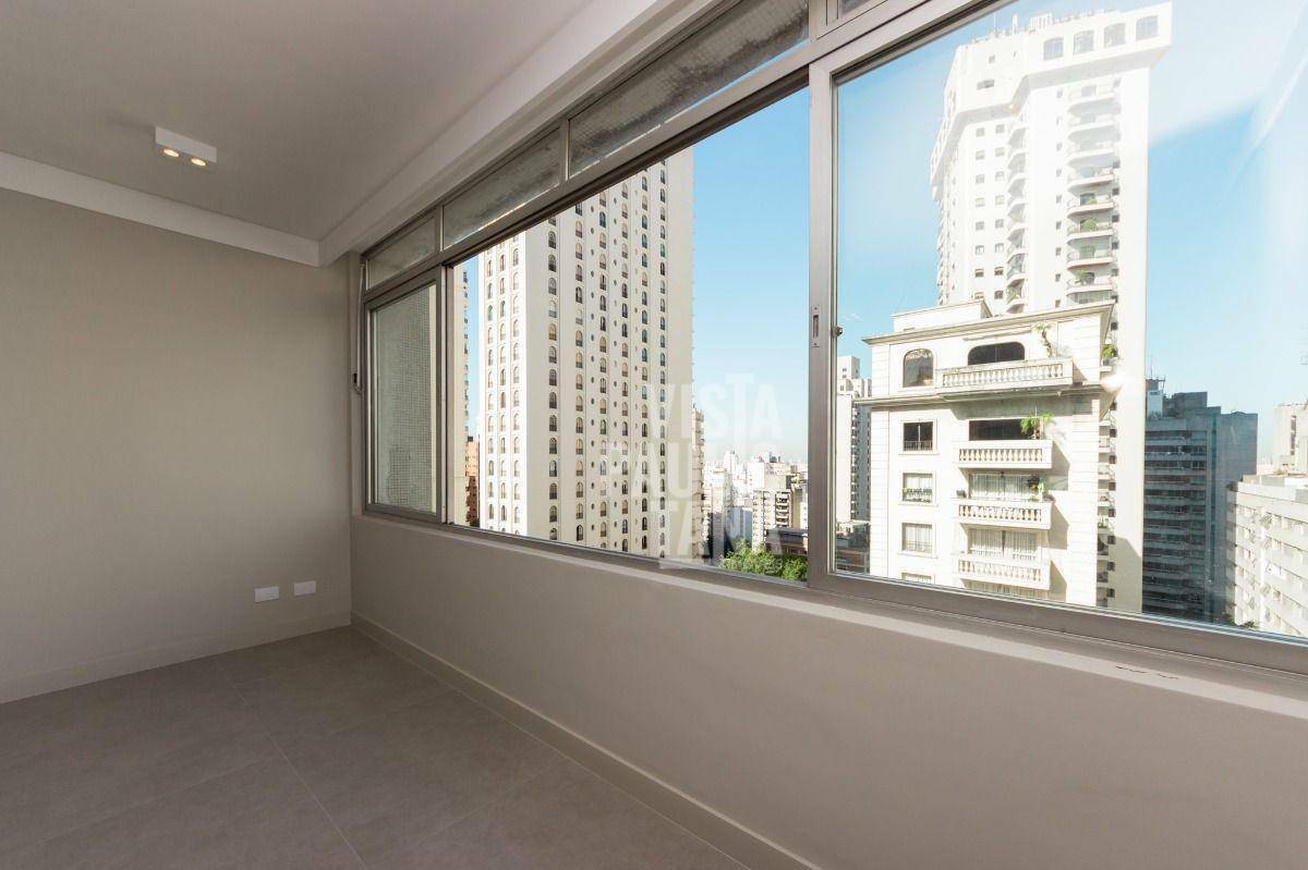 Apartamento à venda com 4 quartos, 212m² - Foto 2