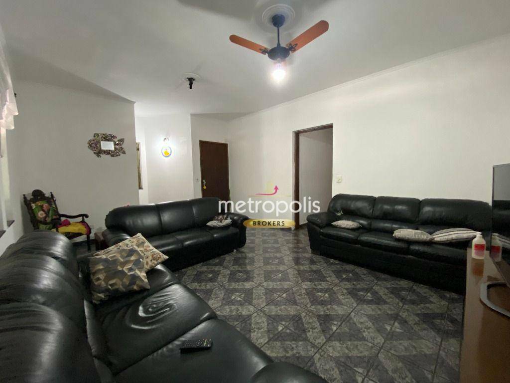 Sobrado à venda com 6 quartos, 270m² - Foto 11