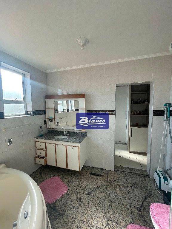 Sobrado à venda com 4 quartos, 357m² - Foto 25