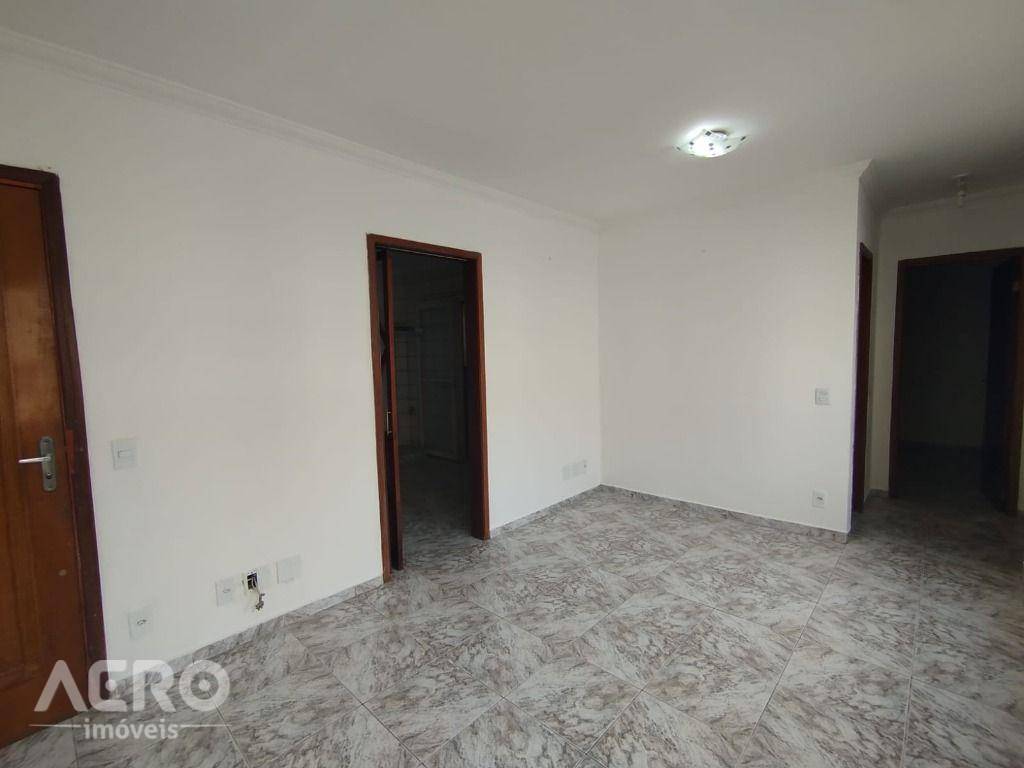 Apartamento para alugar com 2 quartos, 60m² - Foto 18