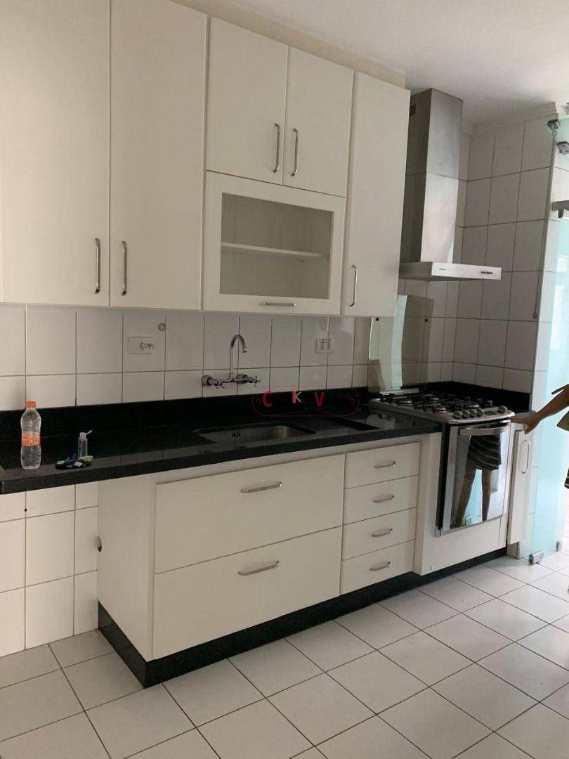 Apartamento para alugar com 4 quartos, 107m² - Foto 17