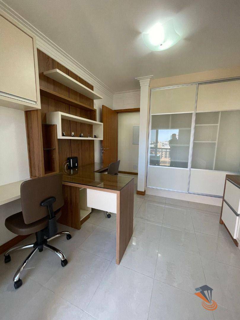 Apartamento à venda com 4 quartos, 150m² - Foto 26