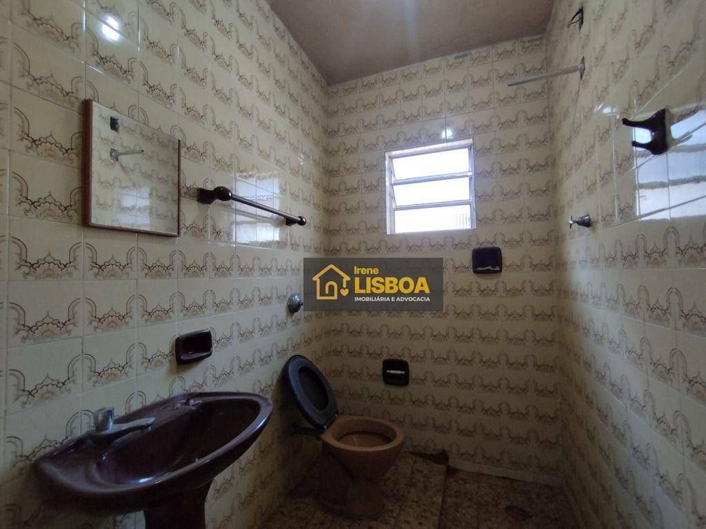 Casa à venda com 2 quartos, 250m² - Foto 8