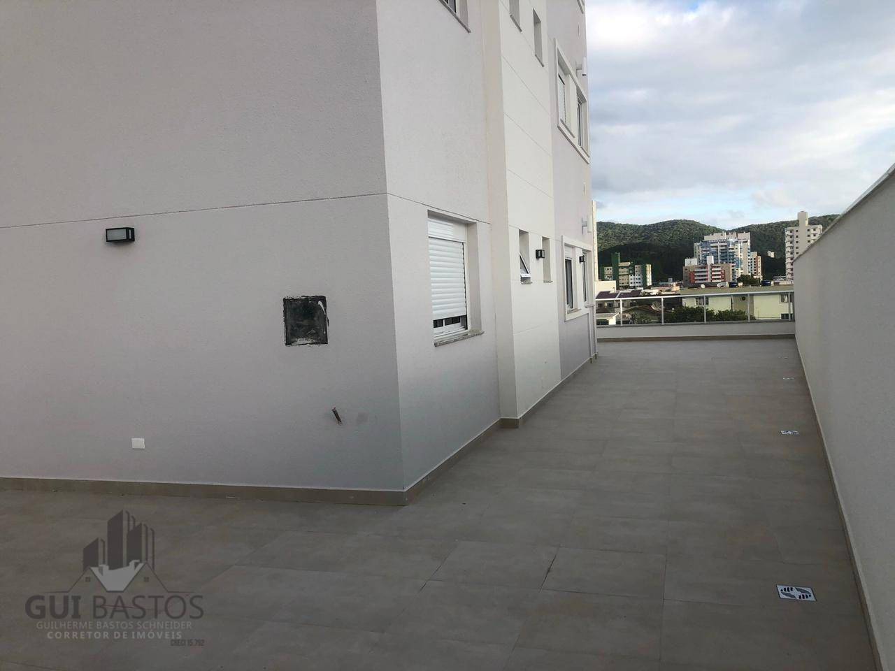 Apartamento à venda com 3 quartos, 107m² - Foto 9