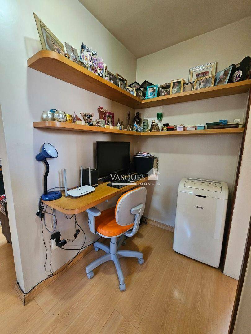 Apartamento à venda com 2 quartos, 62m² - Foto 8