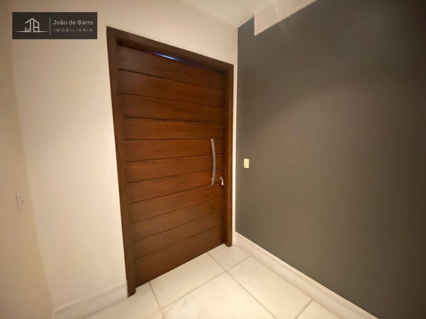 Apartamento à venda com 3 quartos, 205m² - Foto 9