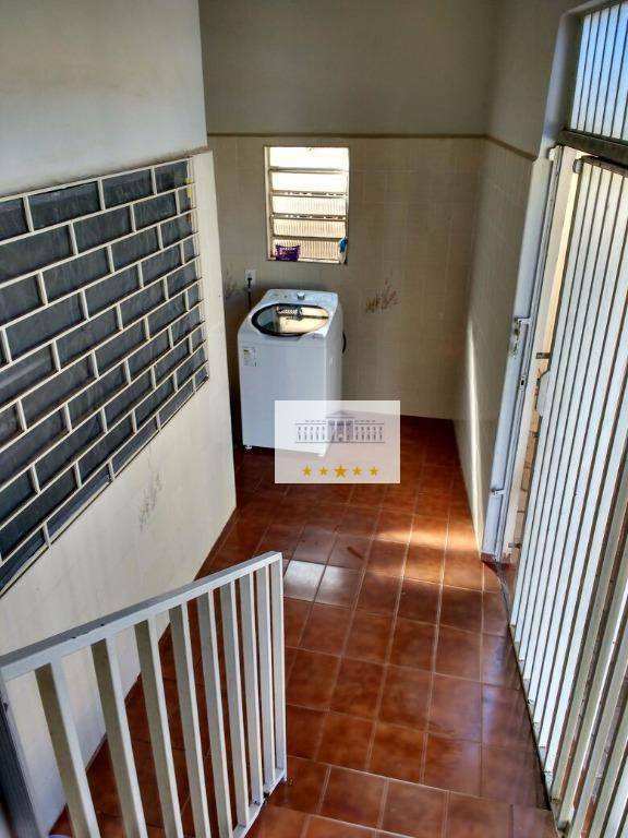 Casa à venda com 3 quartos, 260m² - Foto 6