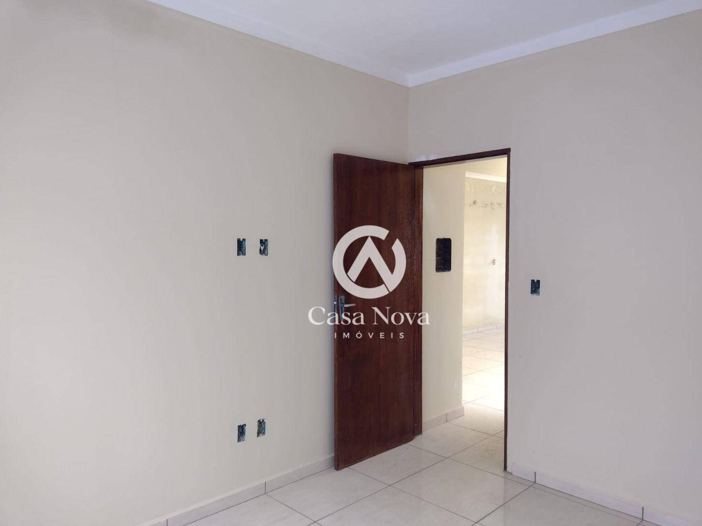 Casa à venda com 2 quartos, 120m² - Foto 12