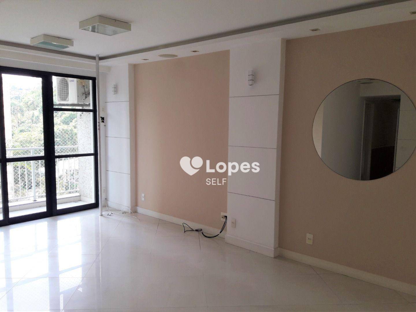 Apartamento à venda com 4 quartos, 105m² - Foto 1