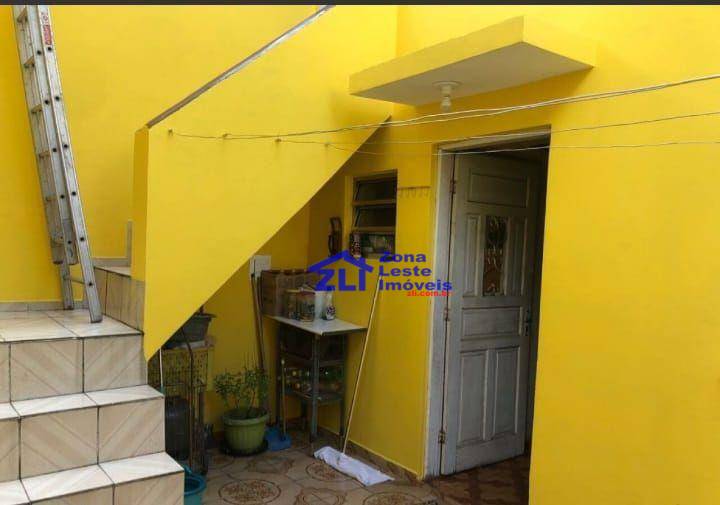 Sobrado à venda com 3 quartos, 180m² - Foto 2