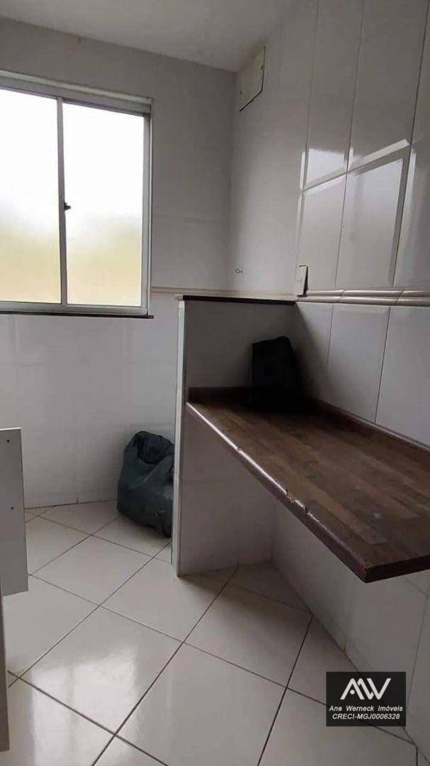 Apartamento à venda com 2 quartos, 45m² - Foto 4