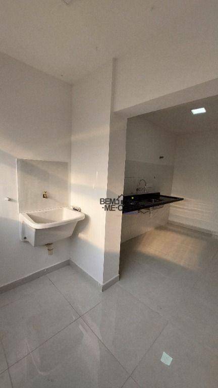 Apartamento à venda com 2 quartos, 58m² - Foto 5