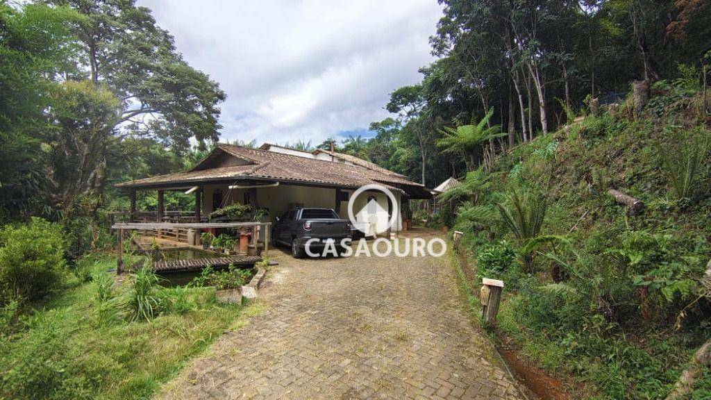 Casa de Condomínio à venda com 4 quartos, 250m² - Foto 3