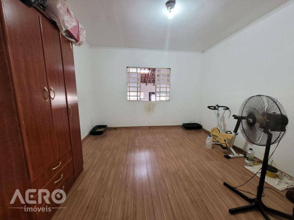 Casa à venda com 2 quartos, 126m² - Foto 25