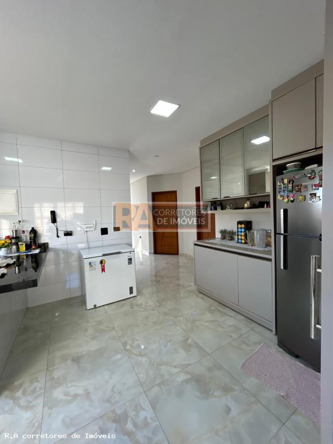 Casa à venda com 3 quartos - Foto 10