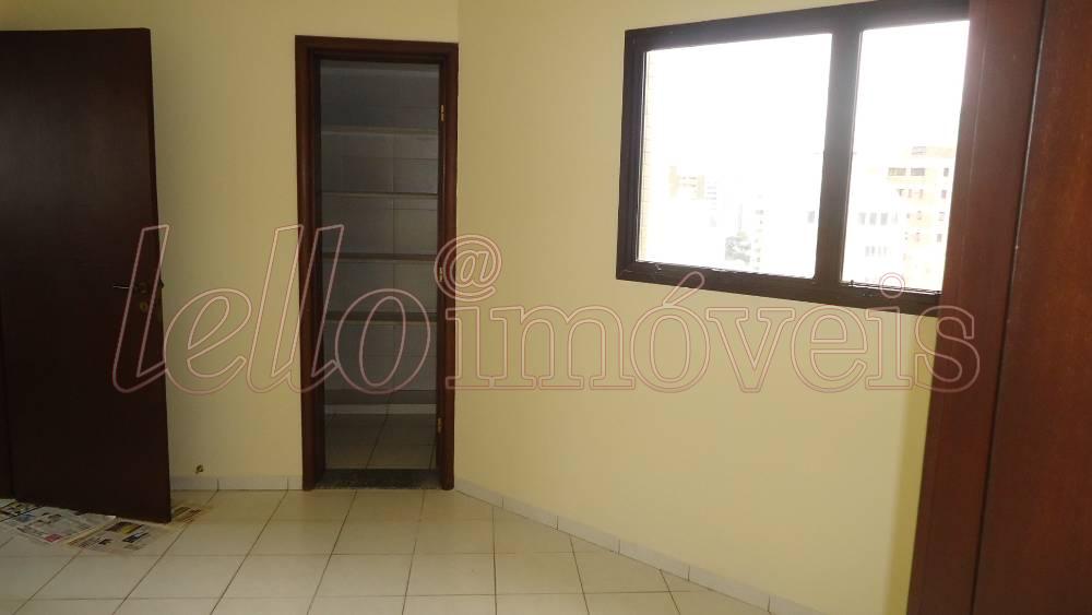 Apartamento para alugar com 3 quartos, 202m² - Foto 9