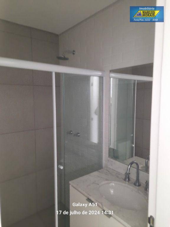 Apartamento para alugar com 3 quartos, 95m² - Foto 15