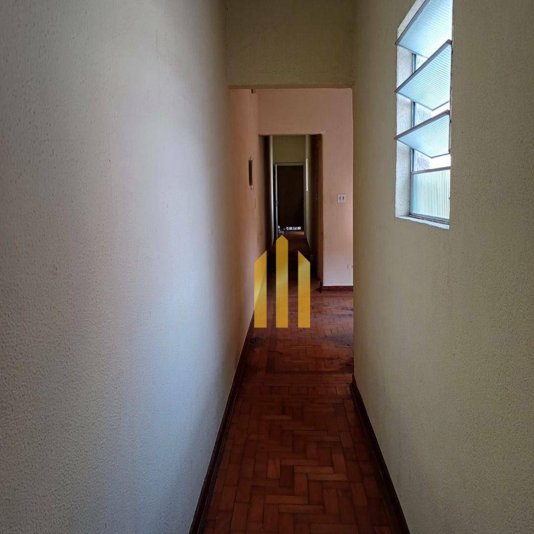 Casa para alugar com 3 quartos, 200m² - Foto 8