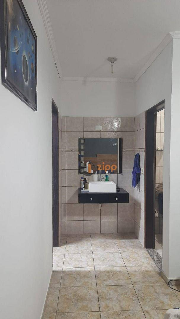 Sobrado à venda com 3 quartos, 200m² - Foto 31