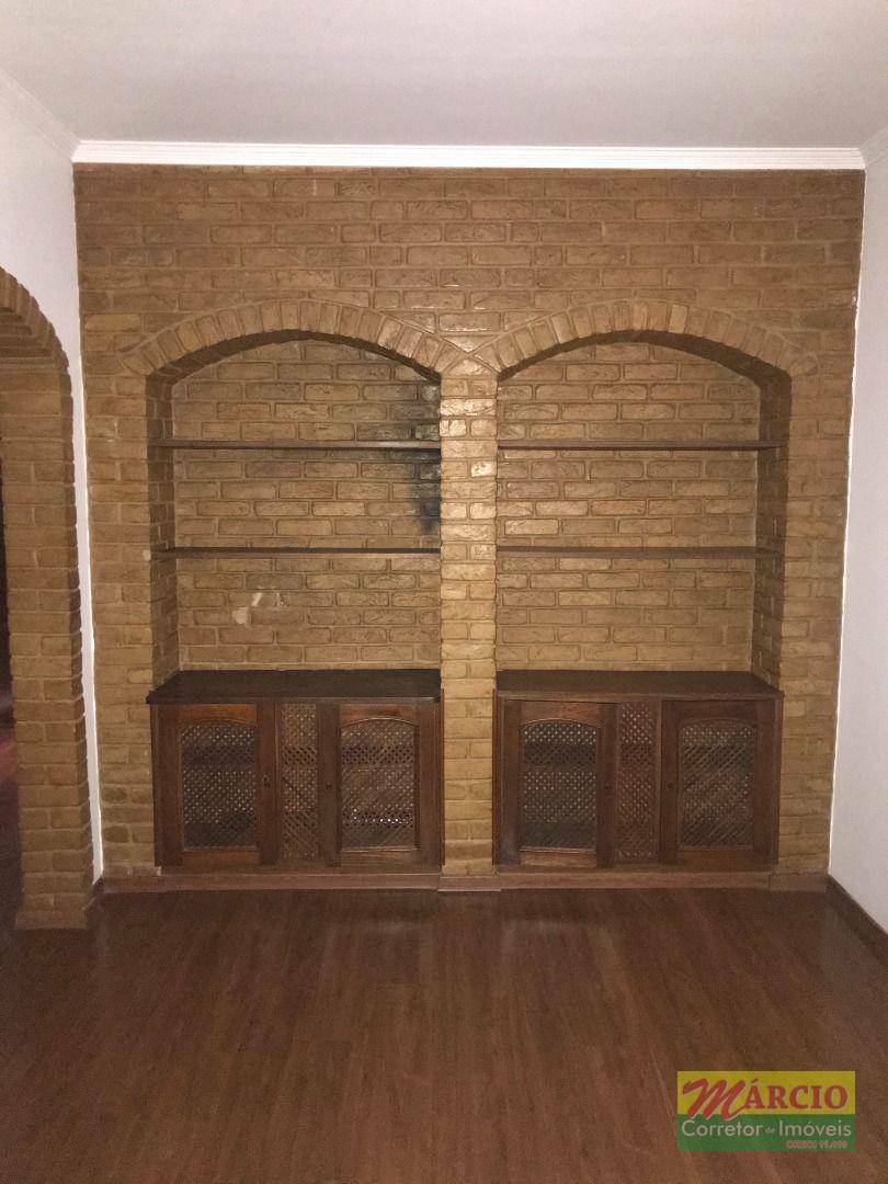 Casa à venda e aluguel com 3 quartos, 500m² - Foto 11