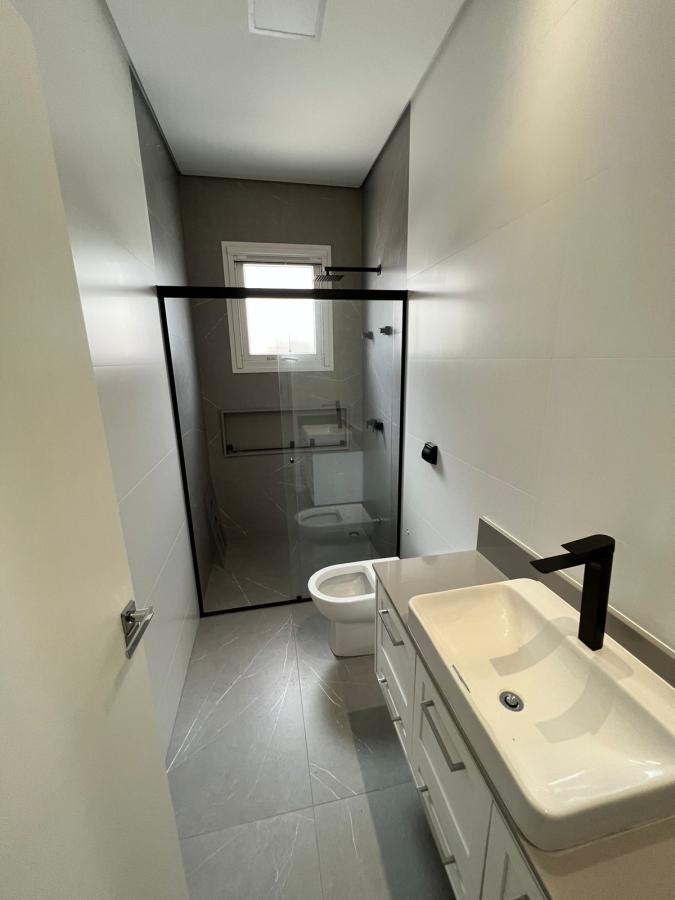 Casa de Condomínio à venda com 3 quartos, 360m² - Foto 17